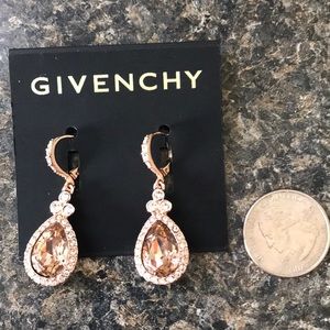 Elegant rose gold Earrings.